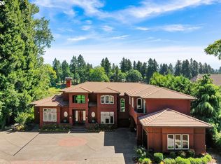 18414 Old River Lndg, Lake Oswego, OR