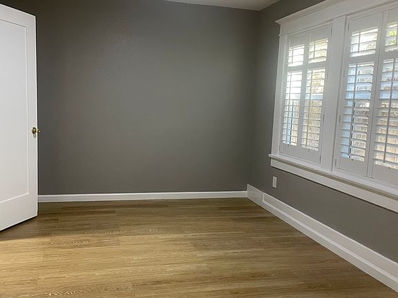 4th image of 1263 Mariposa St