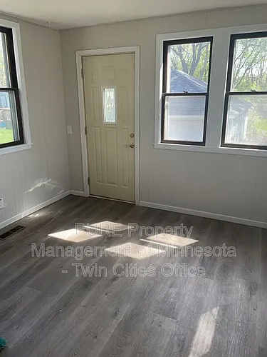1764 English St N Photo 1