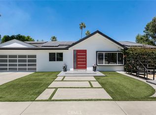 23051 Burbank Blvd, Woodland Hills, CA 91367