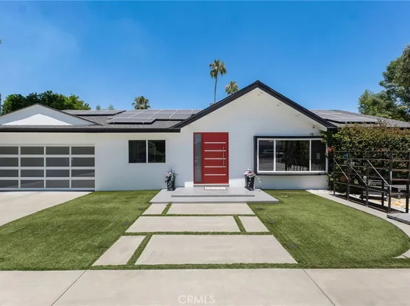 23051 Burbank Blvd, Woodland Hills, CA 91367