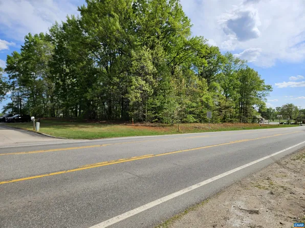 N James Madison Hwy, Dillwyn, VA 23936