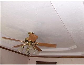 3rd image of 124 Carnegie Ave
