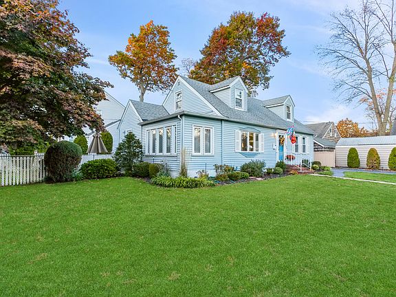 2nd image of 136 Foster Ave