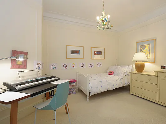 Sold by Sotheby's International Realty | media 16