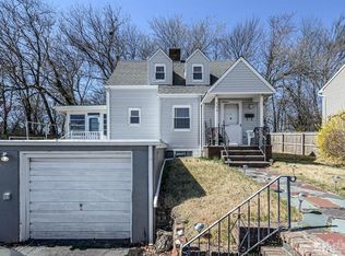 554 Cliff Rd, Sewaren, NJ 07077