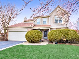 1304 Regent Dr, Mundelein, IL 60060