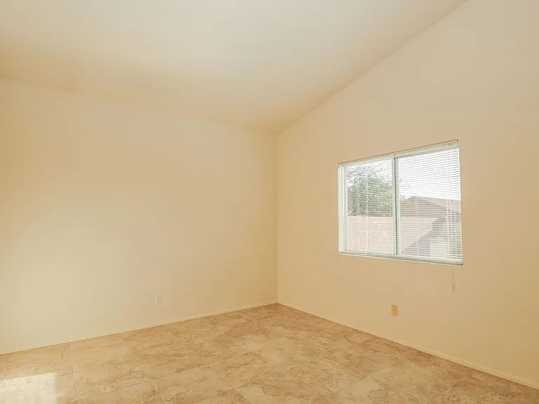 9258 E Muleshoe St — Photo 7