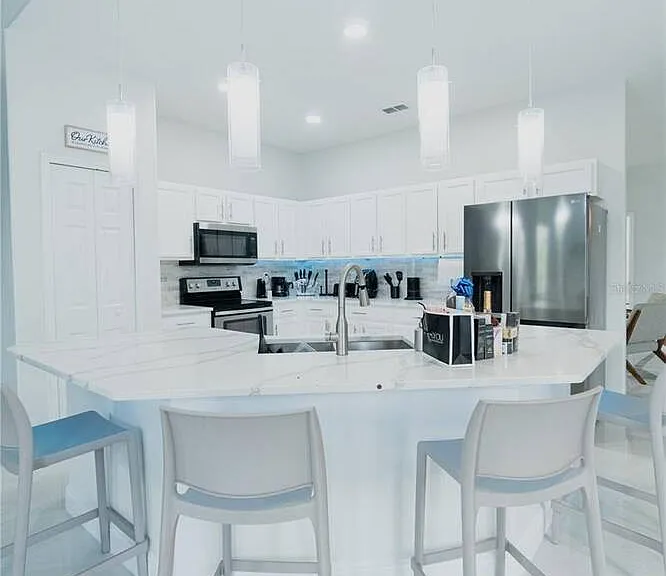 1014 Corvina Dr — Photo 5