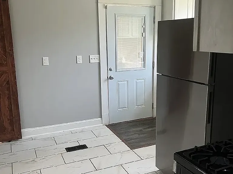 4843 Cane Run Rd — Photo 5