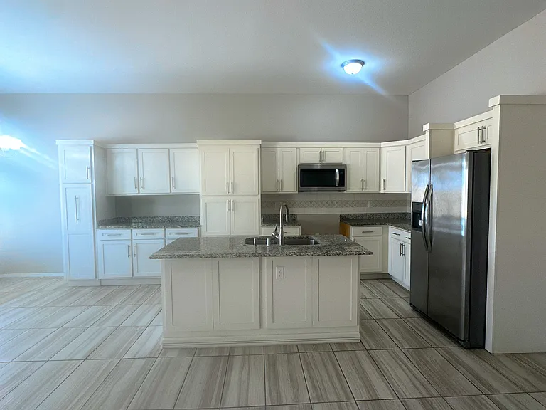 13709 Olney Ave — Photo 7
