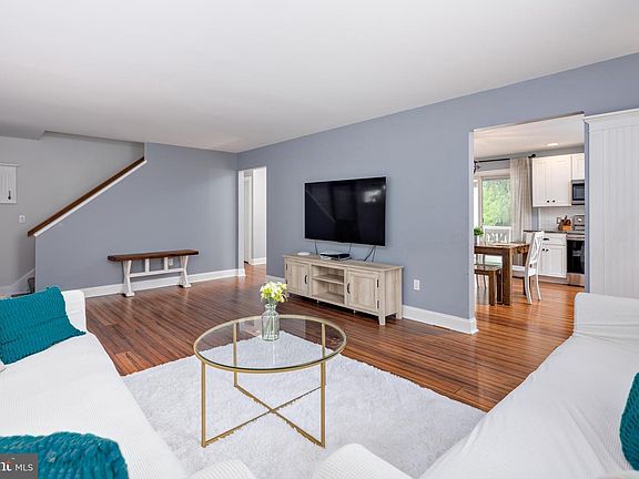 5th image of 756 Kimberly Way