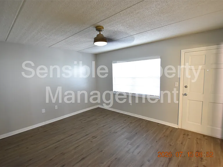 306 Danube Ave #1 — Photo 18