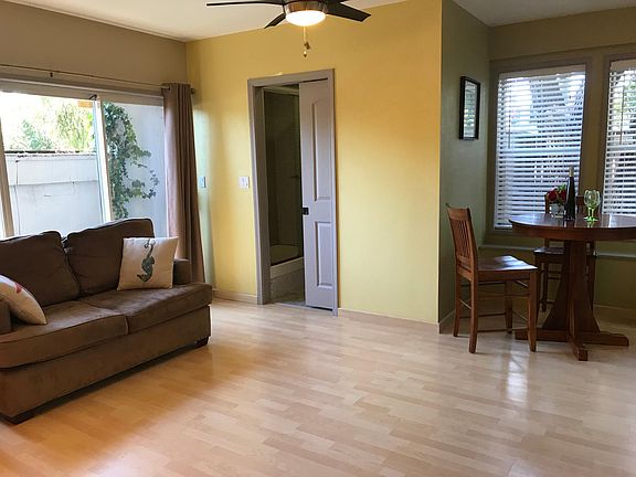 Living/Dining area