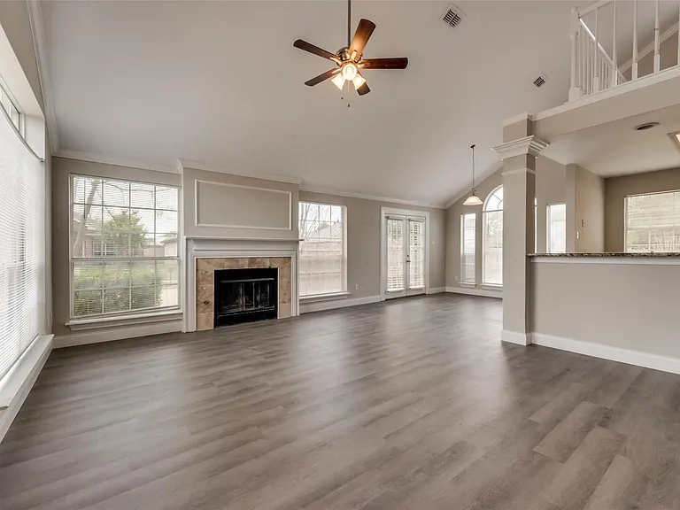 908 Stone Trail Dr — Photo 5
