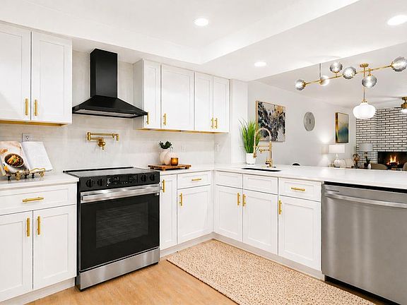 5th image of 1055 KENSINGTON PARK DRIVE #205