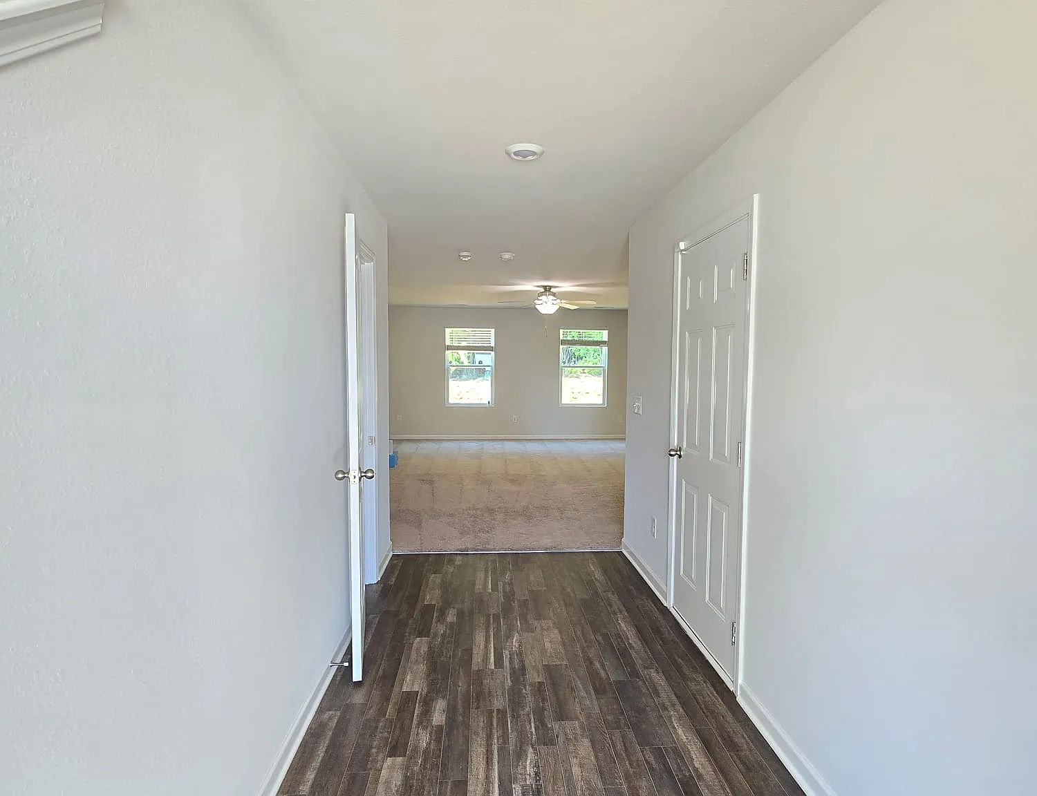 4 bed, 2201 sqft, $2,050 — Photo 3