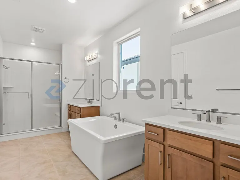 267 Llewellyn Ave — Photo 25