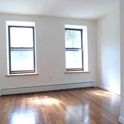 Rented by Compass | media 7