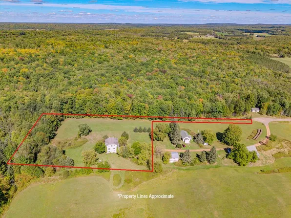 W5554 Lincoln Dr, Merrill, WI 54452