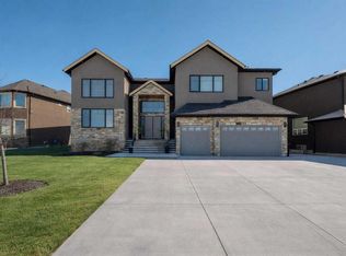 126 NW Cambridge Park Way, Rocky View County, AB T1Z 0A2