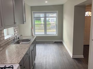 23 W Browning Rd, Bellmawr, NJ 08031