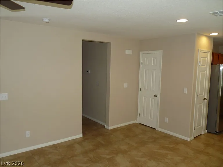 10925 Sardinia Sands Dr — Photo 4