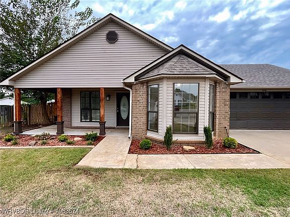 2nd image of 140 Juniper Dr