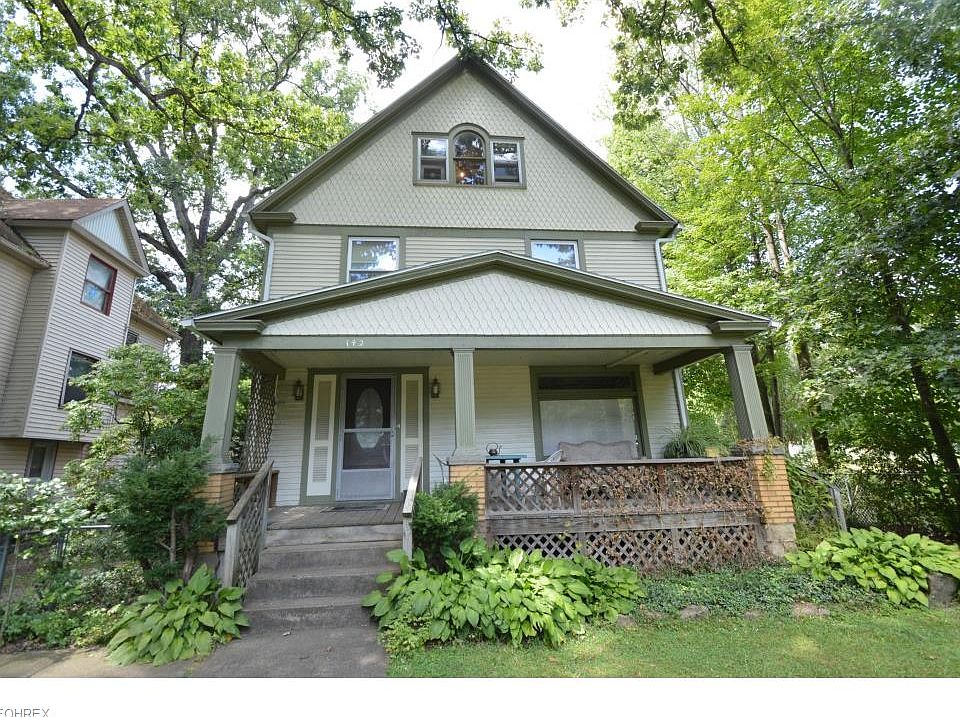 2nd image of 142 Whitney Ave S