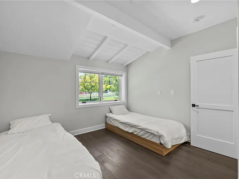 5823 Lubao Ave — Photo 21