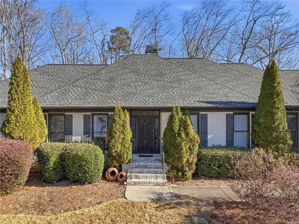 2040 Trotters Ridge Way, Roswell, GA 30075