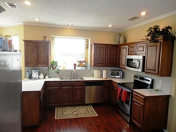 4th image of 4032 Breanna Way