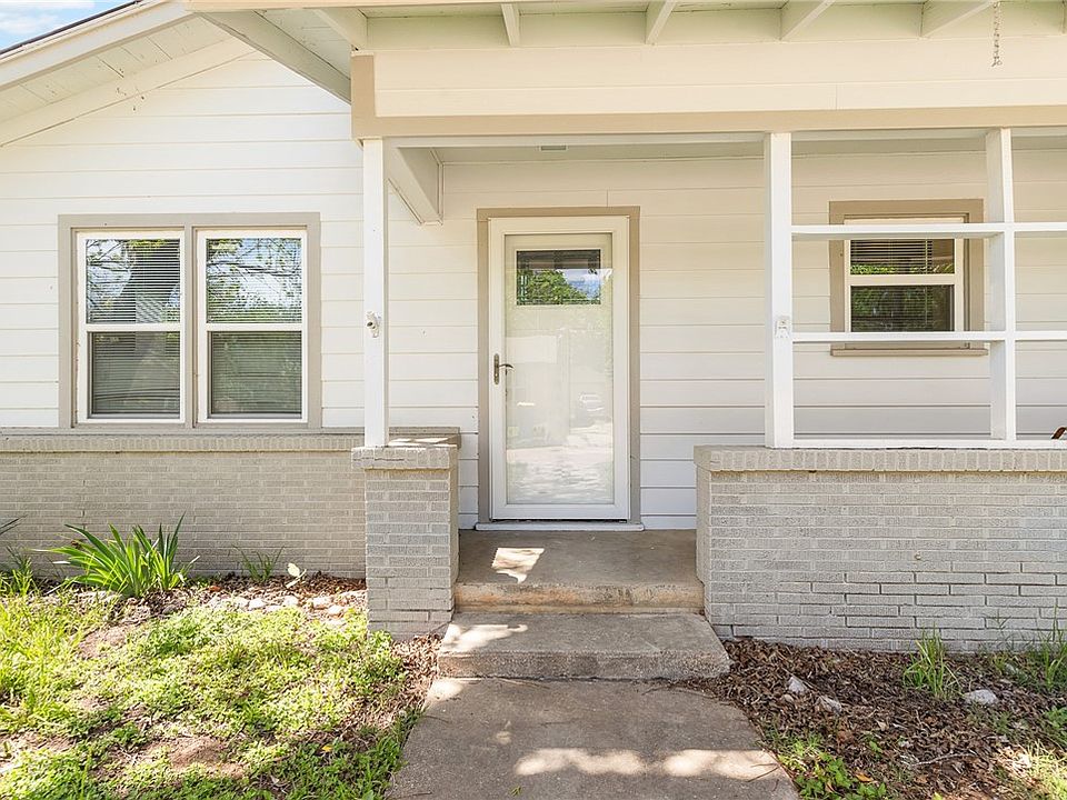 1st image of 300 S 5th St