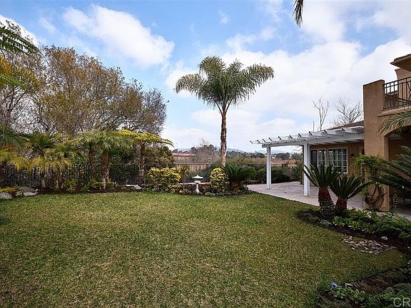 Pool sized yard that may be expanded!