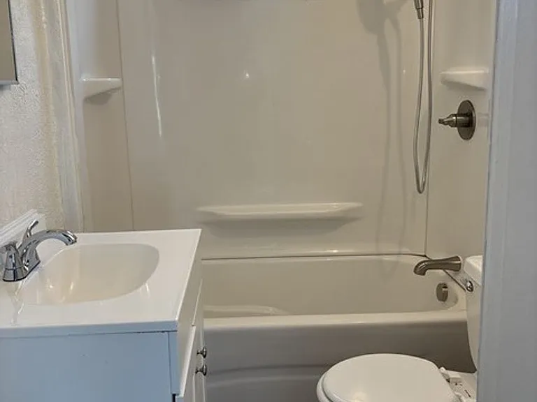 2915 Jensen St NE — Photo 8