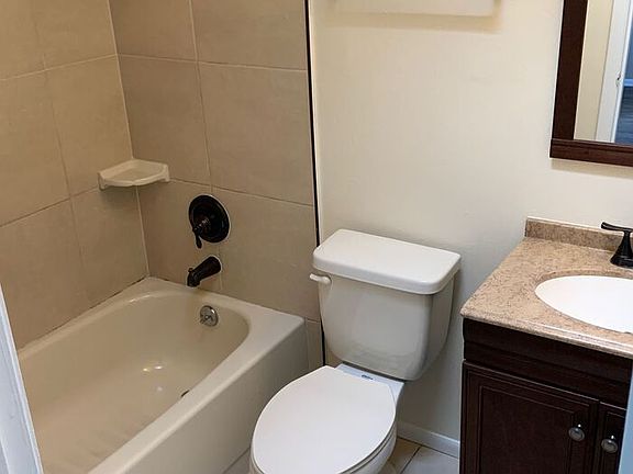 5th image of 1227 Coral Reef Dr