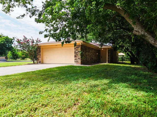 108 E Reagan Ave, Copperas Cove, TX 76522