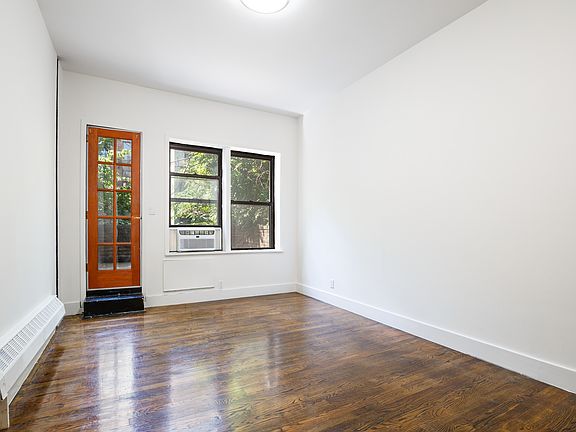 3rd image of 310 W 22nd St #3C1