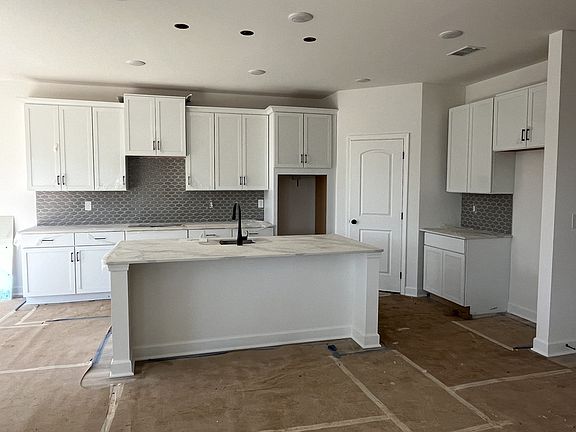 3rd image of 1615 Burlwood Ct Lot 6