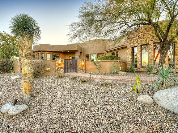 2nd image of 4207 N Sabino Mountain Dr