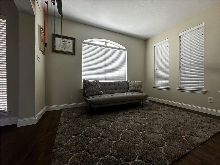 213 Fox Hollow Blvd — Photo 30