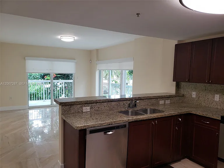 2740 SW 28th Ter #209 — Photo 3
