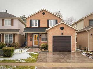 3090 Kilbride Cres, Mississauga, ON L5N3C3