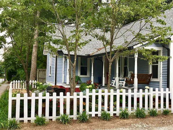 50 S Oaklawn Ave, Brevard, NC 28712