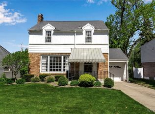 290 Burke Dr, Cheektowaga, NY 14215