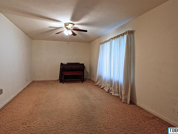 5th image of 3318 Rosewood Dr