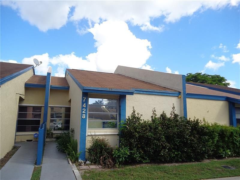 1st image of 7428 NW 34th St