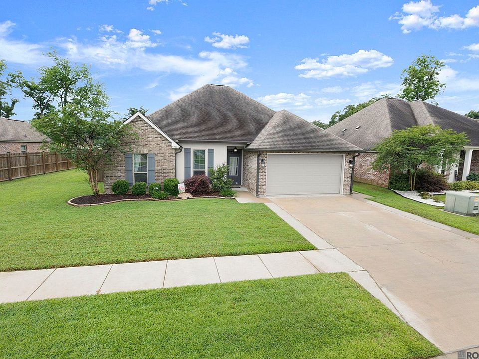 1st image of 37226 Meador Ln