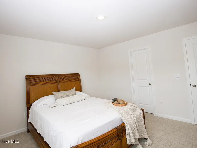 1179 Misty Creek Dr — Photo 41