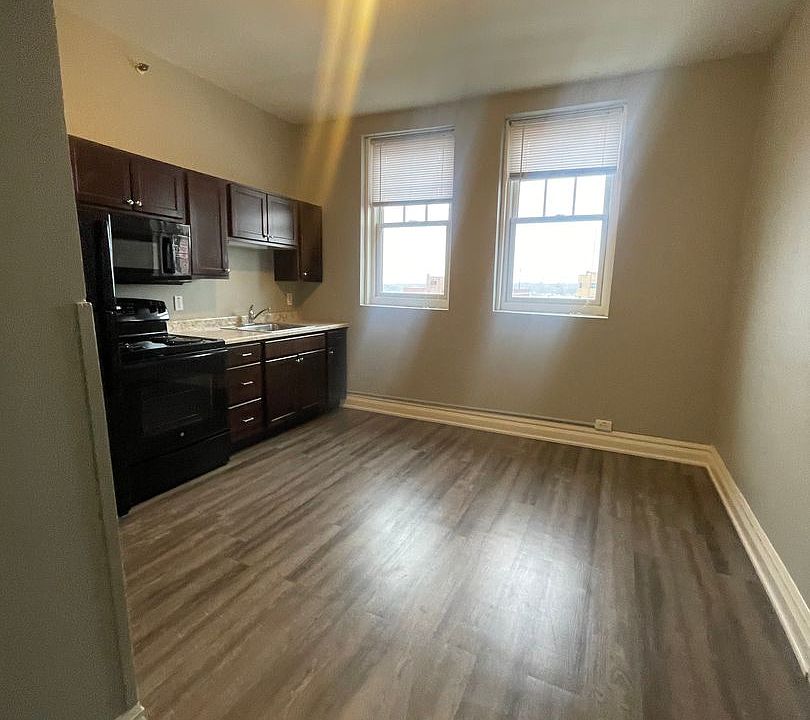 1st image of 337 N Phillips Ave #6C